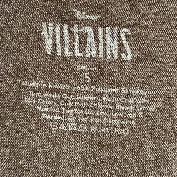 🆕 Disney Villains Macchiato 'Villainy' Circle Racerback Tank S🆕 - Picture 7 of 7